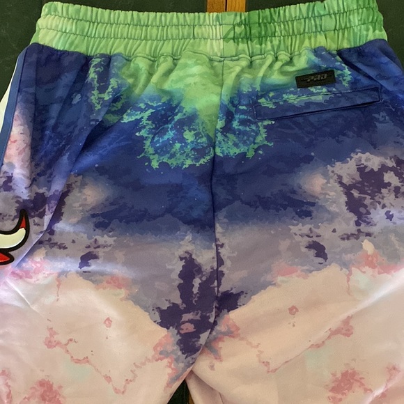 Multi Color Tie Die Bulls Shorts - Picture 5 of 6